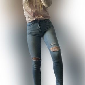 Levi’s High Rise Skinny